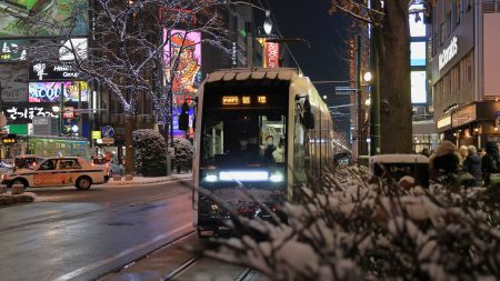 「ポラリス師走の街を行く 