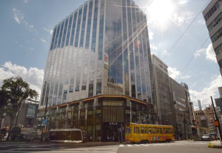 「残暑の街にて」 