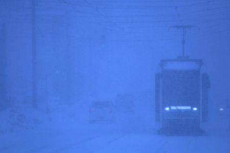 「吹雪の中wo」 