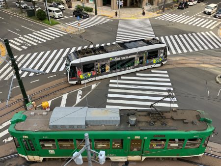 中ウォークん賞「新旧の電車」 