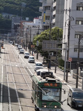 「車の電車ごっこ」 