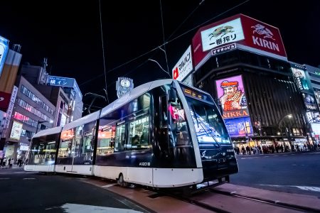 最優秀賞「眠らない街を行く」 